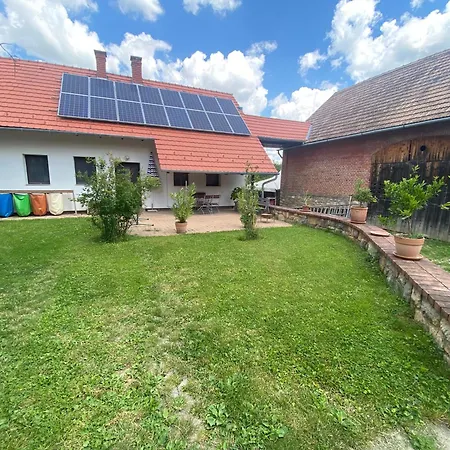 Apartment Falusi Hangulat